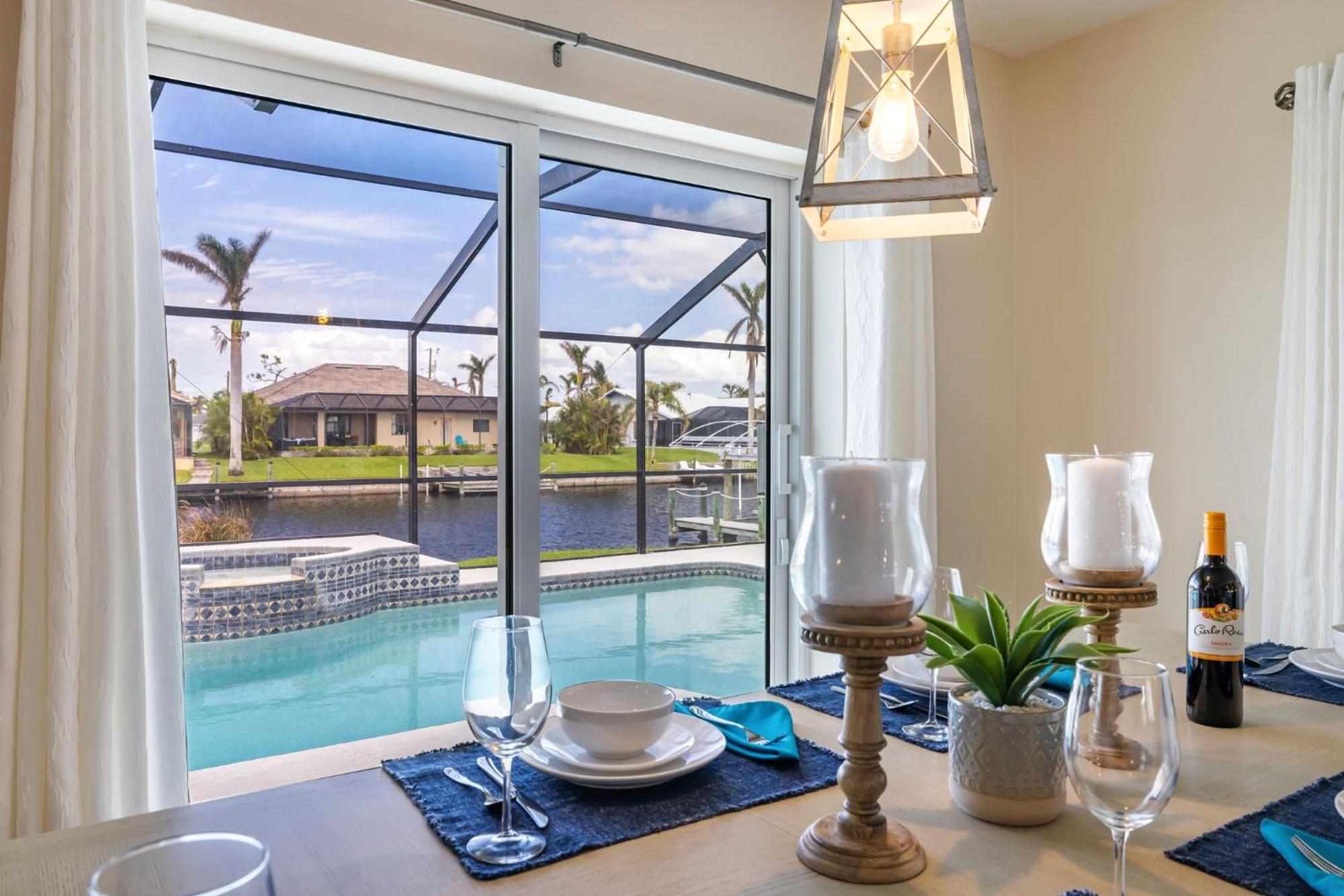 Fully Remodeled Electric-Heated Pool Home On Gulf-Access Canal - Villa Sunny เคปคอรัล ภายนอก รูปภาพ